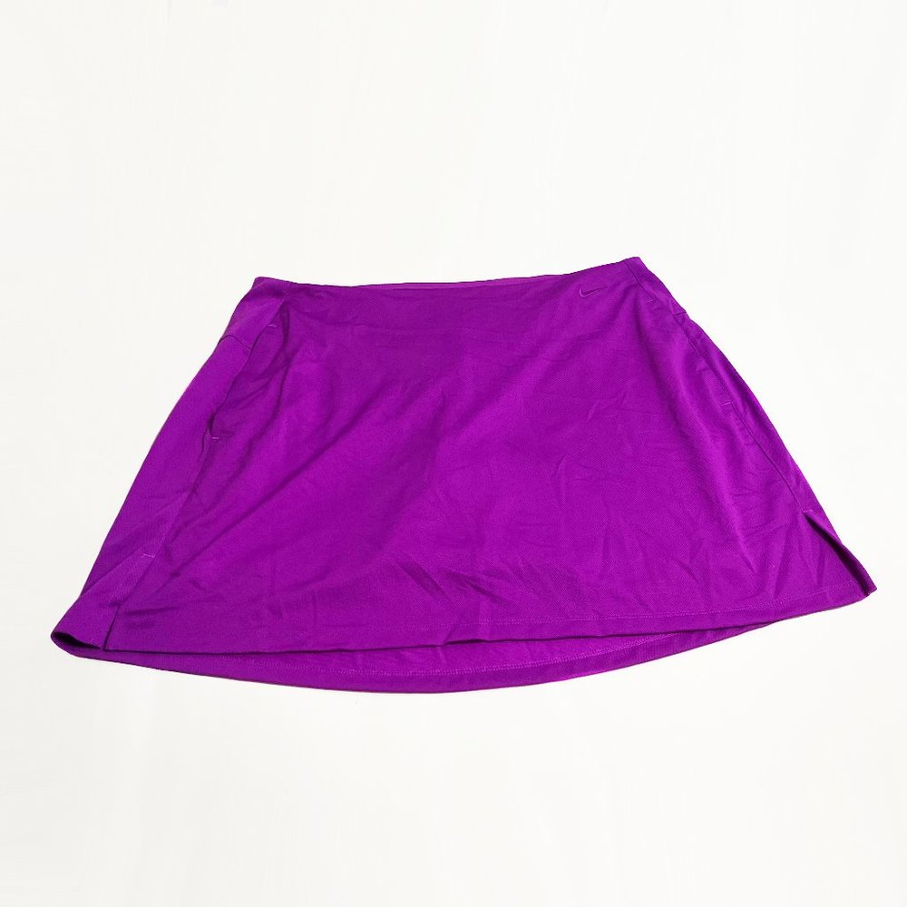 NIKE Women's Victory Solid Skort